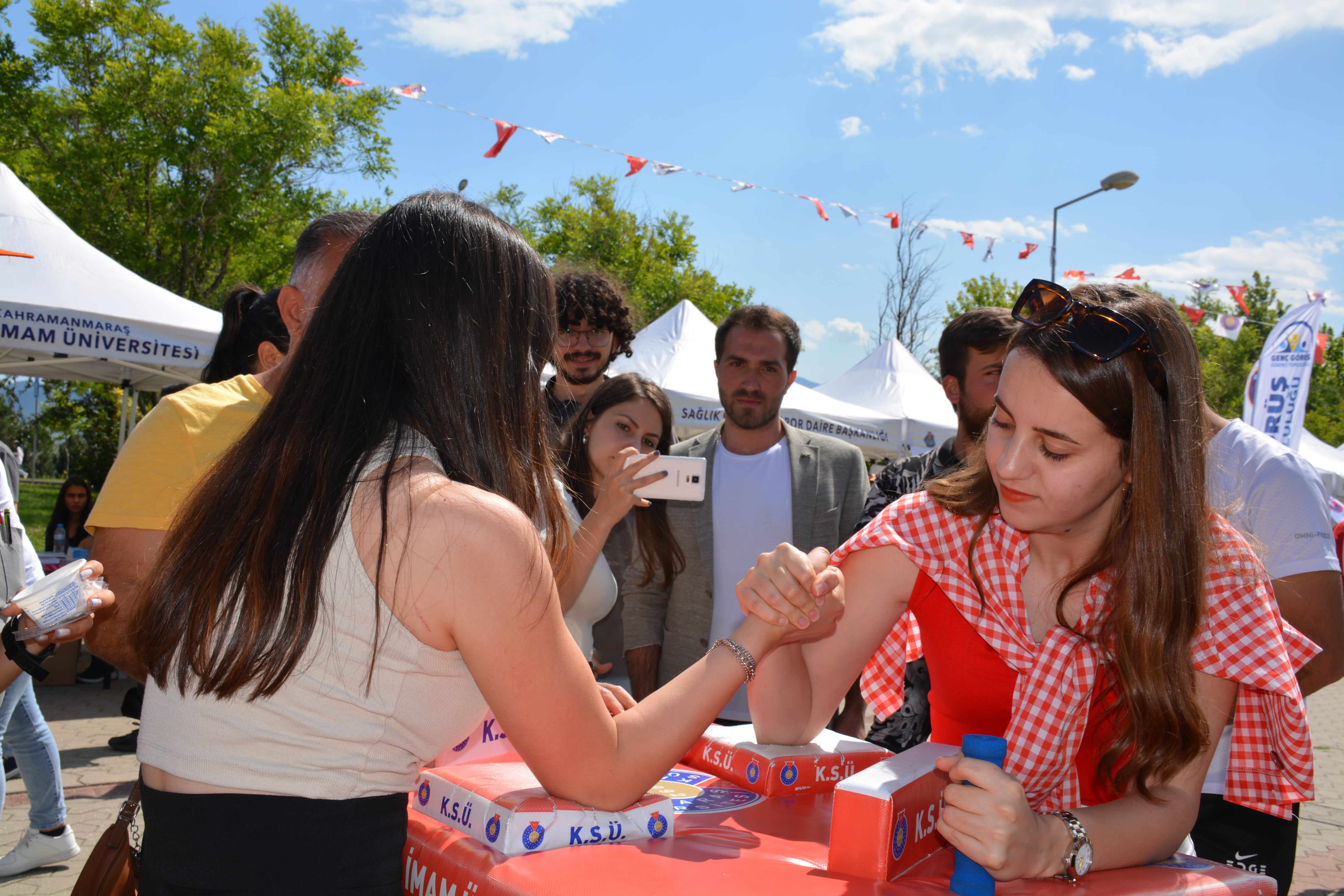 Bahar Şenliklerine Fakültemiz Renk Kattı.